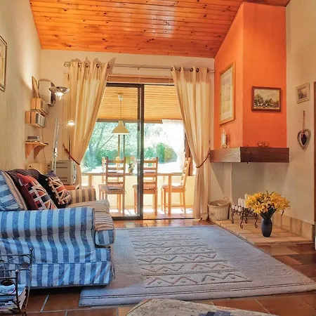 Дом отдыха Maison De Vacances - Anglars-Nozac 2